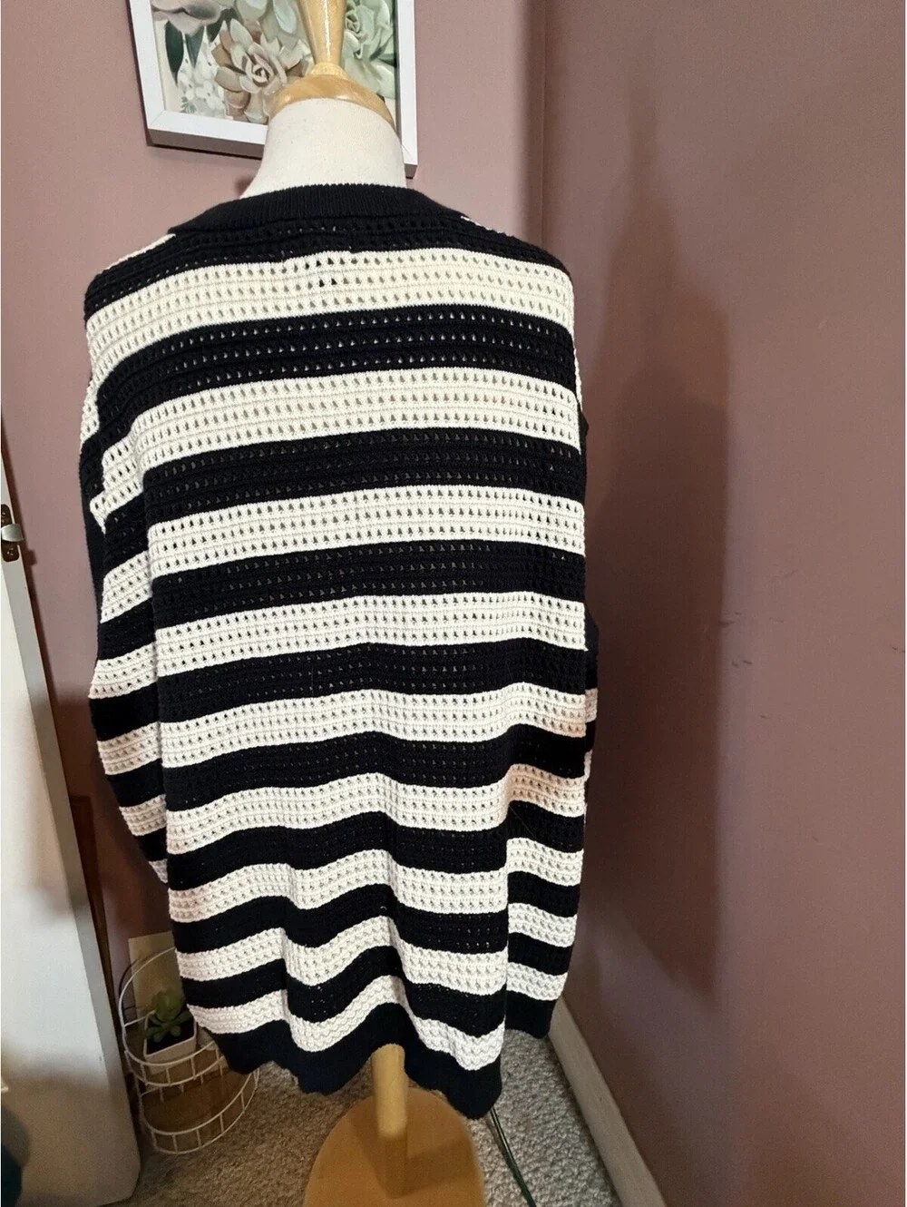 Universal Thread Womens 4X Black Cream Crochet Striped Sweater Vest Button